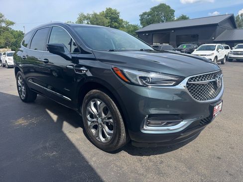 Used 2019 Buick Enclave Avenir w/ Avenir Technology Package AWD/4WD image 3
