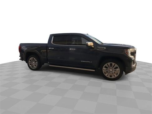 Certified 2022 GMC Sierra 1500 Denali w/ Denali Premium Package image 17