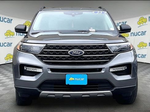 Used 2023 Ford Explorer XLT w/ Equipment Group 202A AWD/4WD image 2