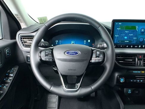 New 2023 Ford Escape SE w/ PHEV Premium Package FWD image 23