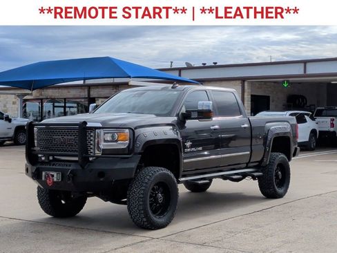 Used 2016 GMC Sierra 2500 Denali w/ Duramax Plus Package image 3