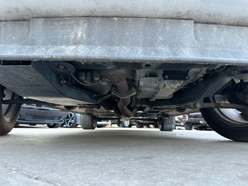 Used 2018 Ford Explorer Platinum image 65