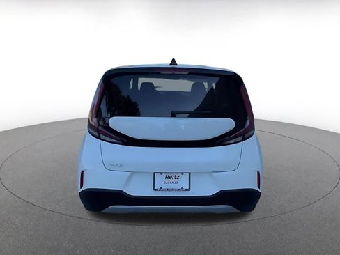 Used 2025 Kia Soul LX w/ LX Technology Package image 12