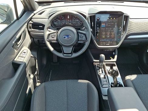Used 2026 Subaru Forester Premium AWD/4WD image 12