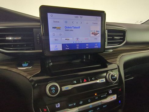 Used 2021 Ford Explorer Limited w/ Hybrid Equipment Group 310A image 21