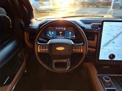 Used 2023 Ford Expedition Max Platinum image 12