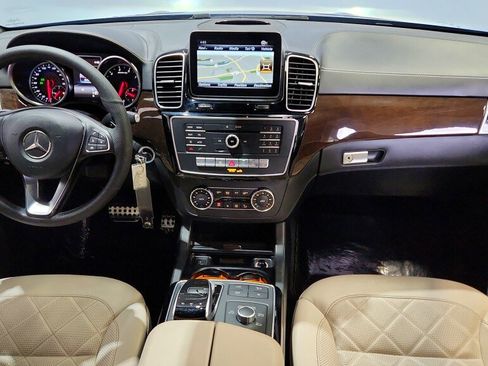 Used 2018 Mercedes-Benz GLE 43 AMG 4MATIC w/ Premium 3 Package image 19