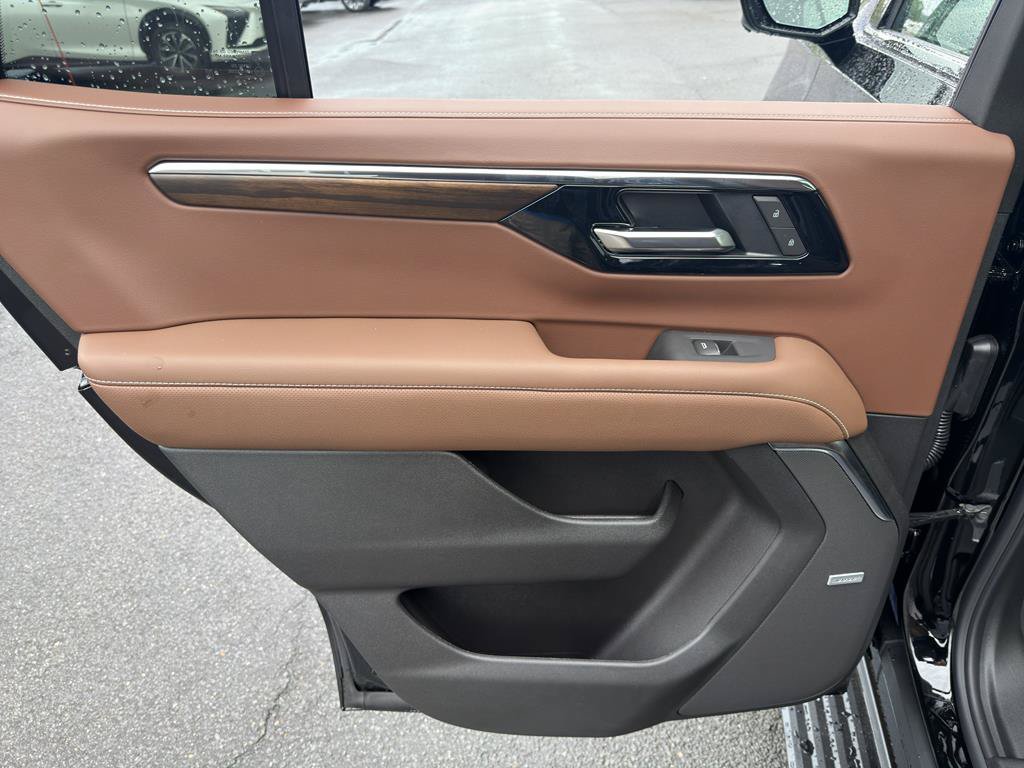 New 2026 Chevrolet Tahoe High Country AWD/4WD image 24