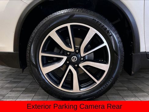 Used 2020 Nissan Rogue SL image 12