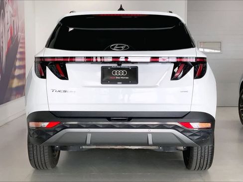 Used 2022 Hyundai Tucson Limited w/ Cargo Package AWD/4WD image 5