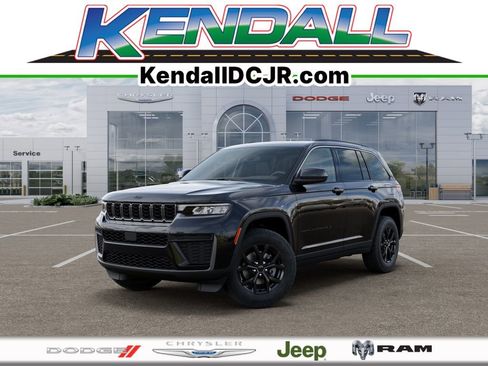 New 2026 Jeep Grand Cherokee Altitude RWD image 1