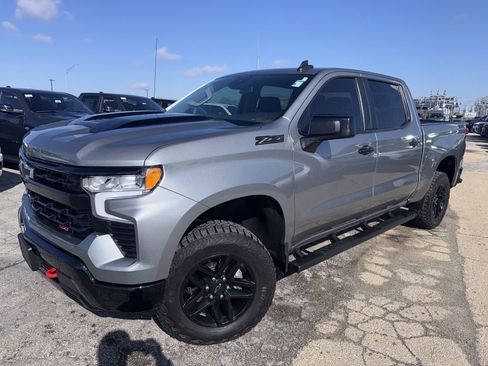 Used 2023 Chevrolet Silverado 1500 LT Trail Boss image 2