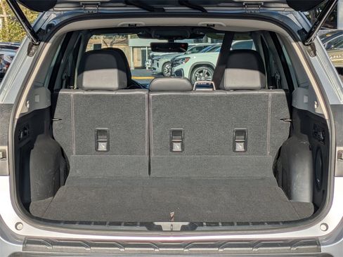 Used 2022 Subaru Forester Touring image 13