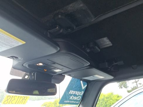 Used 2025 Ford Bronco Outer Banks AWD/4WD image 14