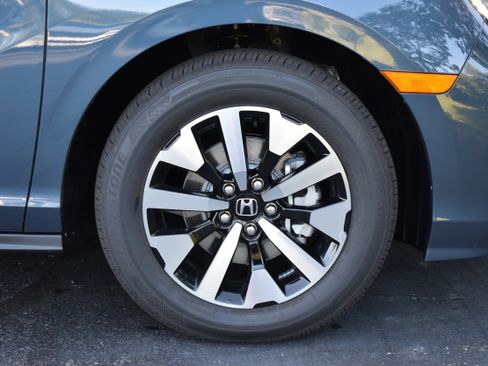 New 2026 Honda Odyssey EX-L image 10