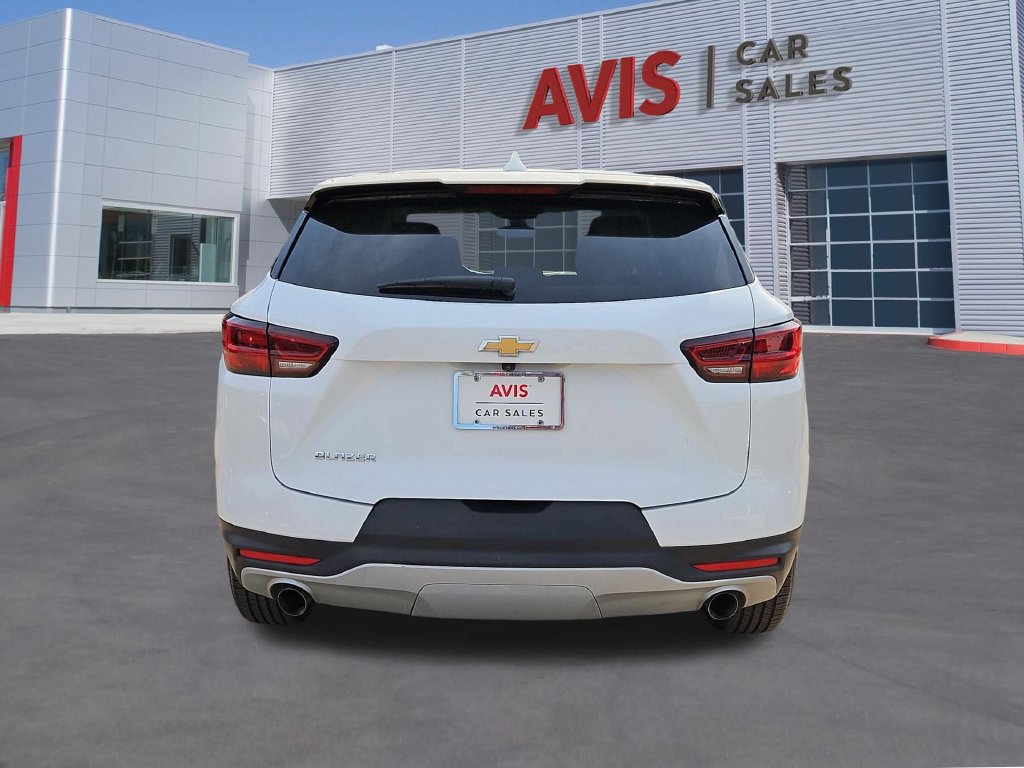 Used 2025 Chevrolet Blazer LT FWD image 6