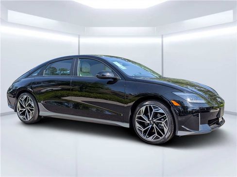 Certified 2024 Hyundai Ioniq 6 SEL AWD/4WD image 2
