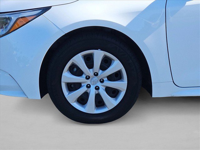 Certified 2025 Toyota Corolla LE FWD image 23