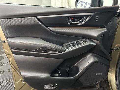 Used 2025 Subaru Ascent Bronze Edition w/ Onyx Package AWD/4WD image 17