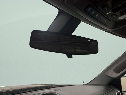 Used 2021 GMC Sierra 1500 Elevation w/ Preferred Package image 28