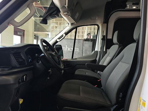 Certified 2024 Ford Transit 250 148 Medium Roof Extended AWD w/ Load Area Protection Package image 5