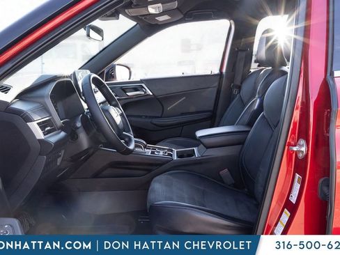 Used 2024 Mitsubishi Outlander SE image 12