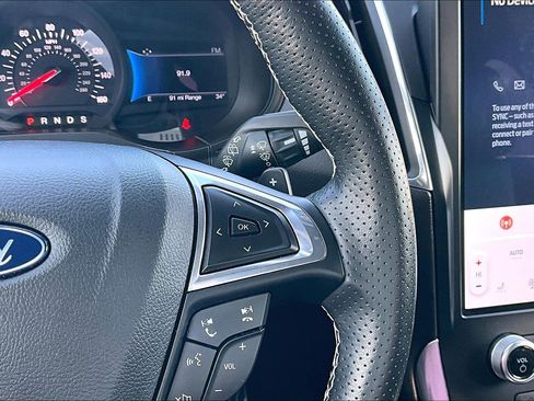 Certified 2024 Ford Edge ST image 19