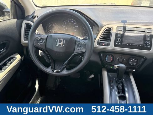 Used 2019 Honda HR-V LX image 27