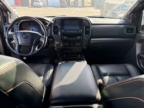 Used 2021 Nissan Titan PRO-4X w/ Pro-4x Convenience Package image 14