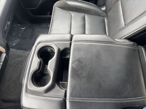 Used 2022 RAM 1500 Laramie AWD/4WD image 24