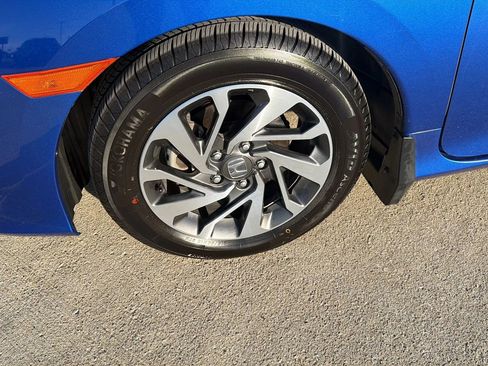 Used 2020 Honda Civic LX image 29