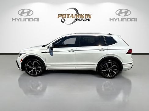 Used 2022 Volkswagen Tiguan SEL R-Line image 8