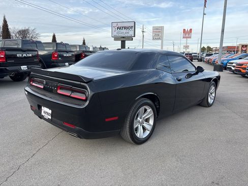 Used 2023 Dodge Challenger SXT image 3