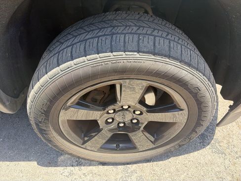 Used 2017 GMC Sierra 1500 SLE w/ SLE Value Package image 11