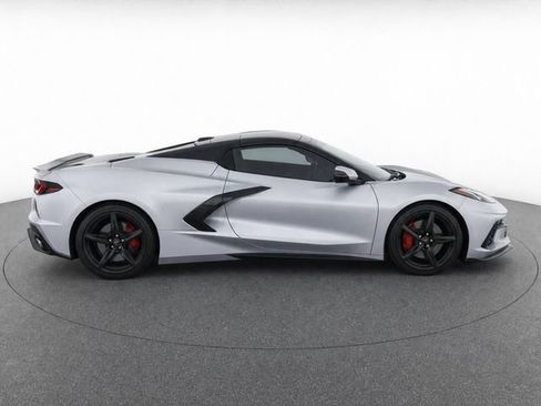 Used 2021 Chevrolet Corvette Stingray Preferred Conv w/ Z51 Performance Package RWD image 4