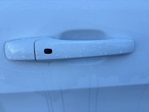 Used 2019 Jeep Grand Cherokee Altitude image 33