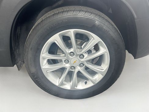 Used 2024 Chevrolet TrailBlazer LS image 11