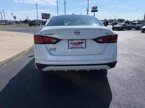 Used 2023 Nissan Altima 2.5 SV FWD image 8