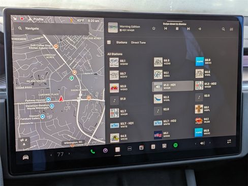 Used 2022 Tesla Model X Plaid image 19