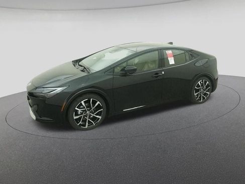 New 2026 Toyota Prius XSE image 2