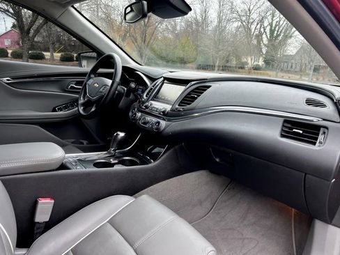 Used 2019 Chevrolet Impala Premier w/ Premier Confidence Package image 22