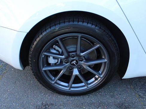 Used 2023 Tesla Model 3 Standard Range RWD image 29