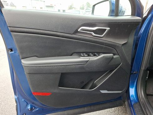 Used 2023 Kia Sportage EX image 13