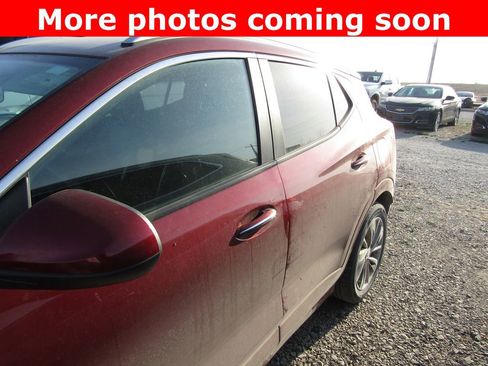 Used 2023 Buick Encore GX Select w/ Sport Touring Package image 2