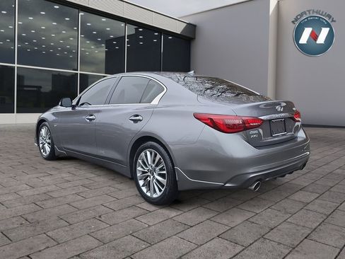 Used 2018 INFINITI Q50 Luxe w/ Essential Package (3.0T Luxe) image 3