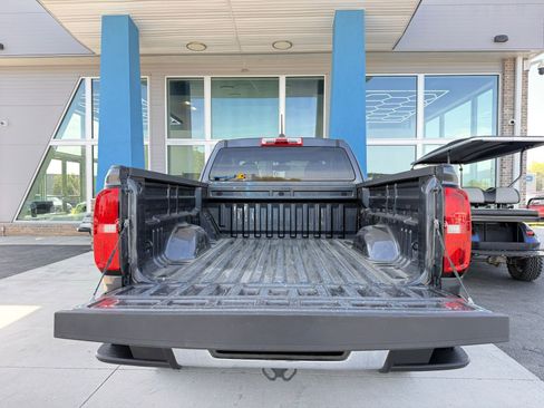 Used 2017 Chevrolet Colorado W/T w/ WT Convenience Package image 41