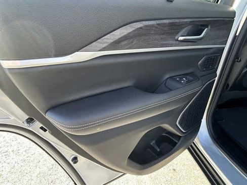 New 2025 Jeep Grand Cherokee Limited image 25