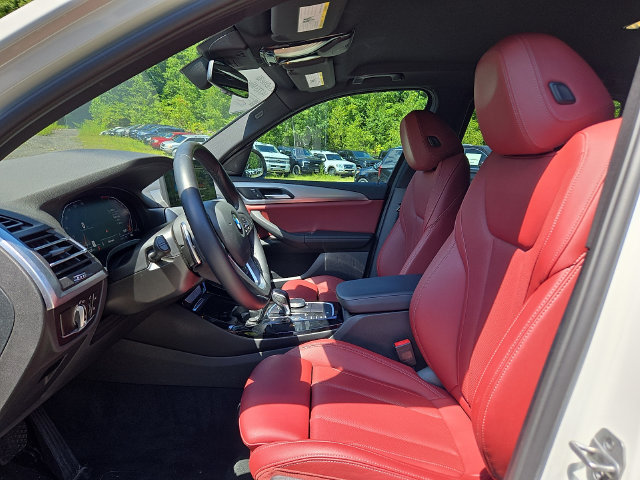 Used 2024 BMW X3 xDrive30i AWD/4WD image 2