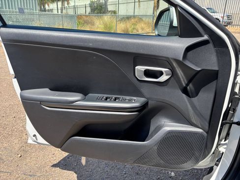 Used 2026 Kia K4 FWD image 18