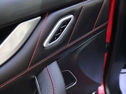 Used 2020 Maserati Levante GranLusso image 22